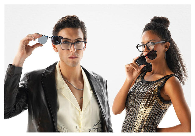 Clip On - FREESBEE USA